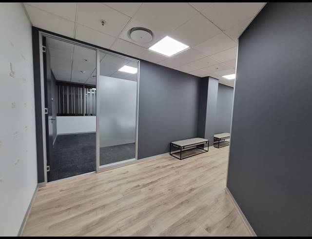 552M² OFFICE TO LET IN SANDTON CENTRAL